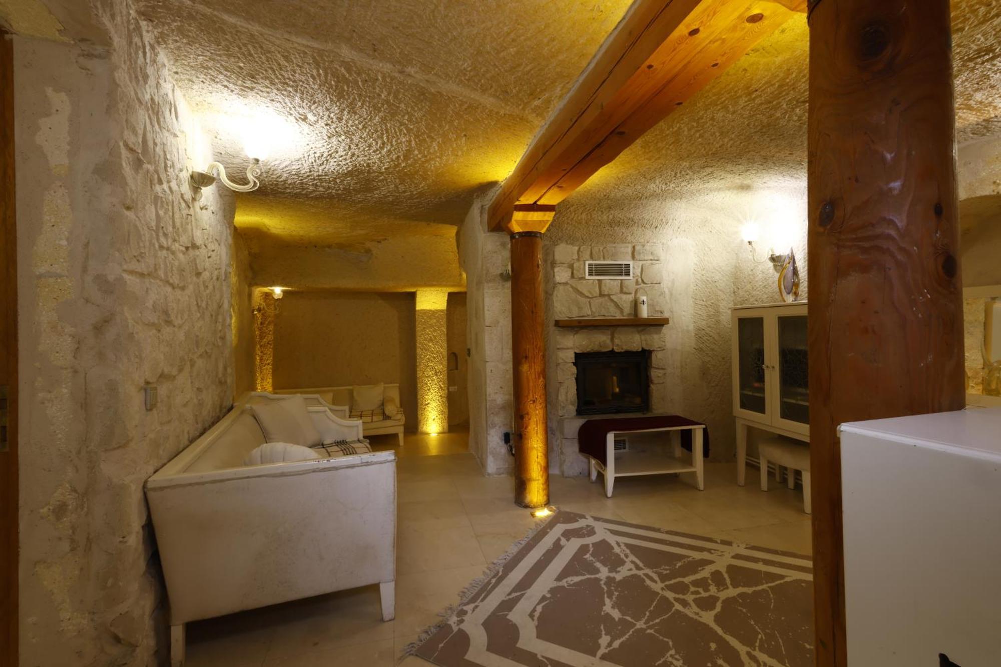 Anatelein Cave Hotel Üçhisar Eksteriør bilde